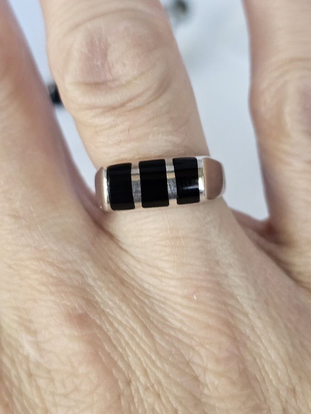 Vintage Native American Black Onyx & Sterling Silver Bracelet Ring & Earrings - Picture 2 of 8